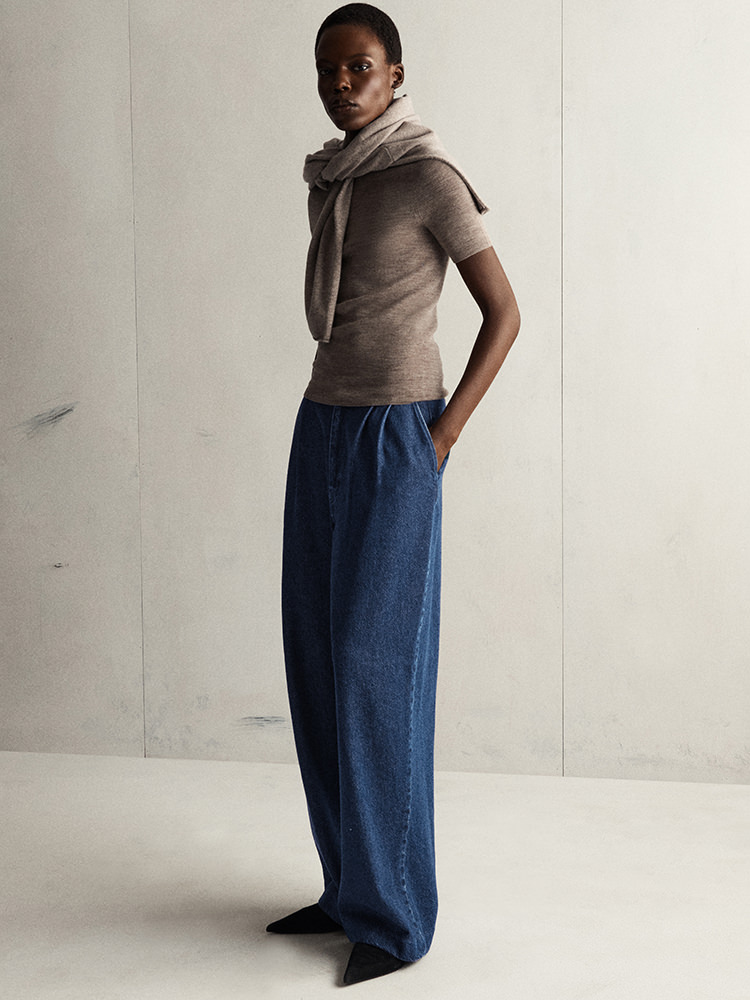 タック入りワイドレッグデニムパンツ